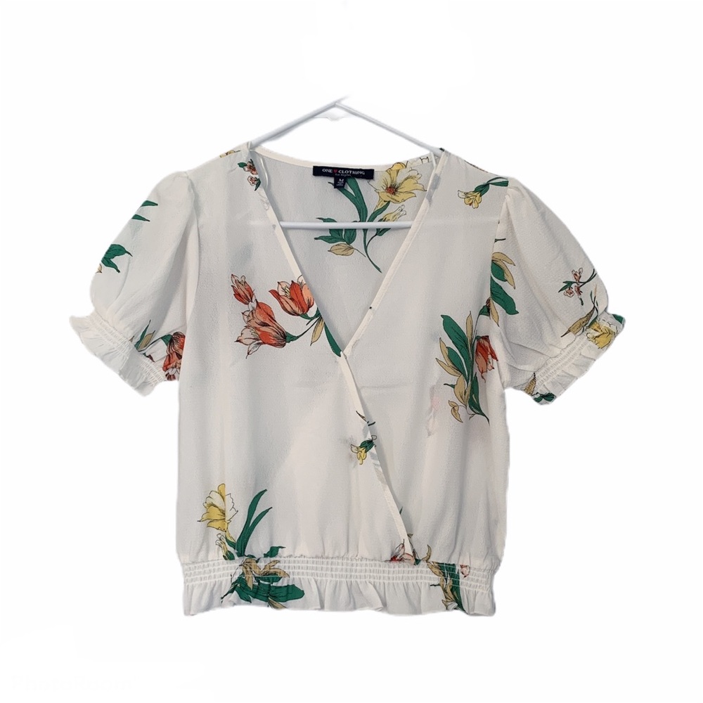 NWOT One Clothing White Floral Faux Wrap Top M